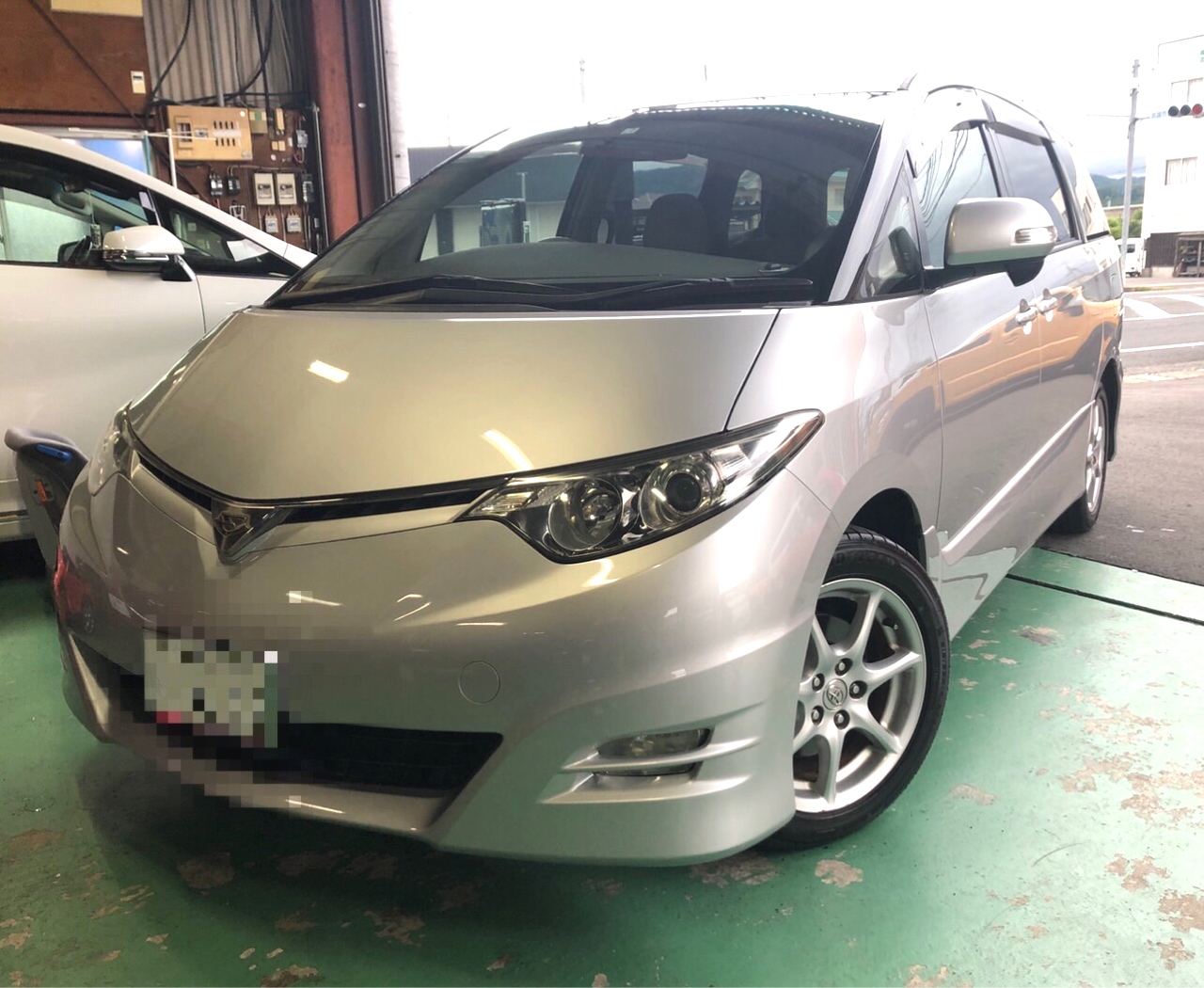 トヨタ エスティマ納車 佐賀 武雄 新車 中古車販売 車検 大宅自動車